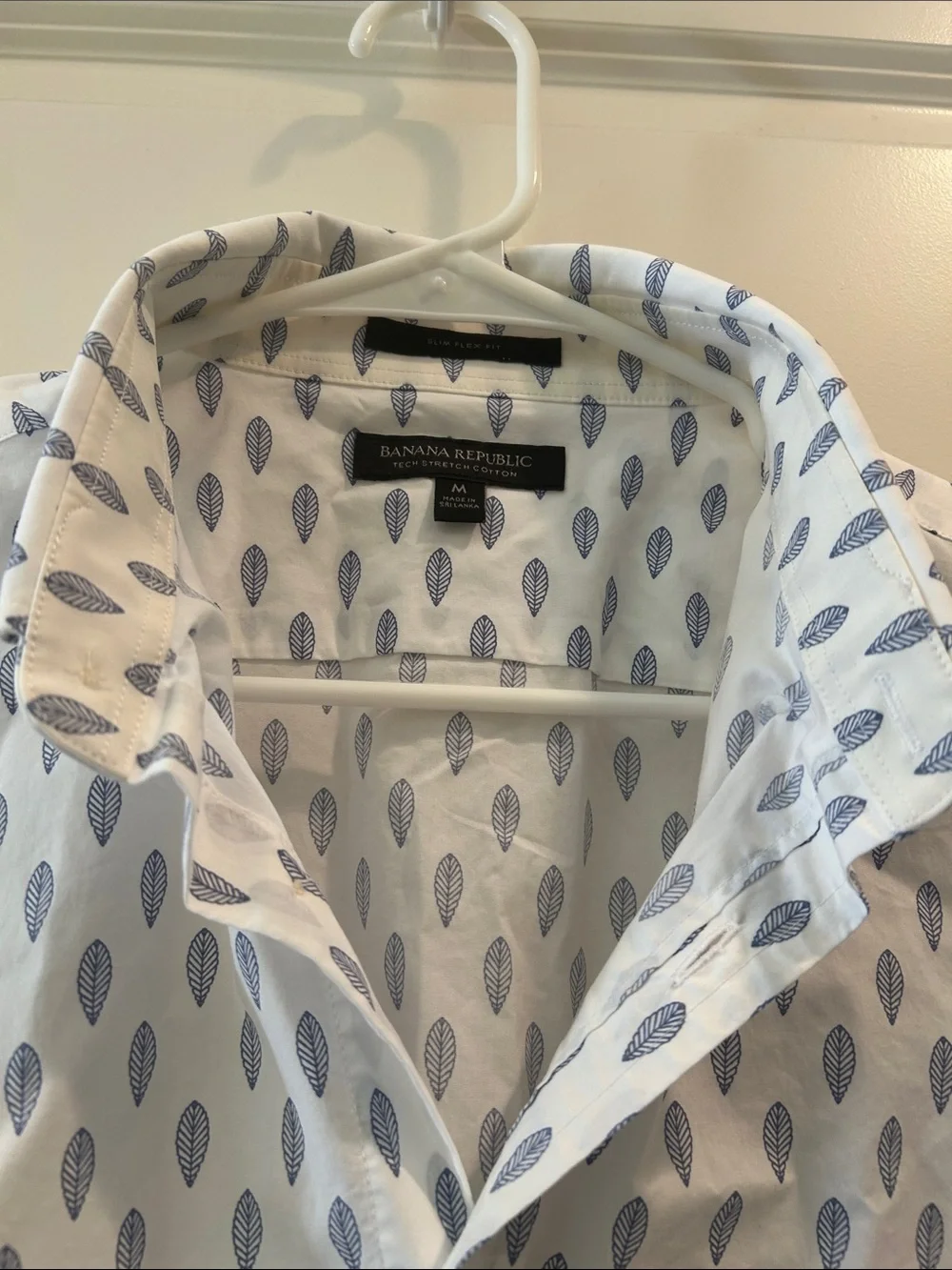 Banana Republic Tech Stretch Cotton Leaf Print Button Shirt Short Sleeve M Slim
